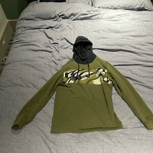 Nike dry-fit hoodie